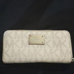 Michael Kors wallet
